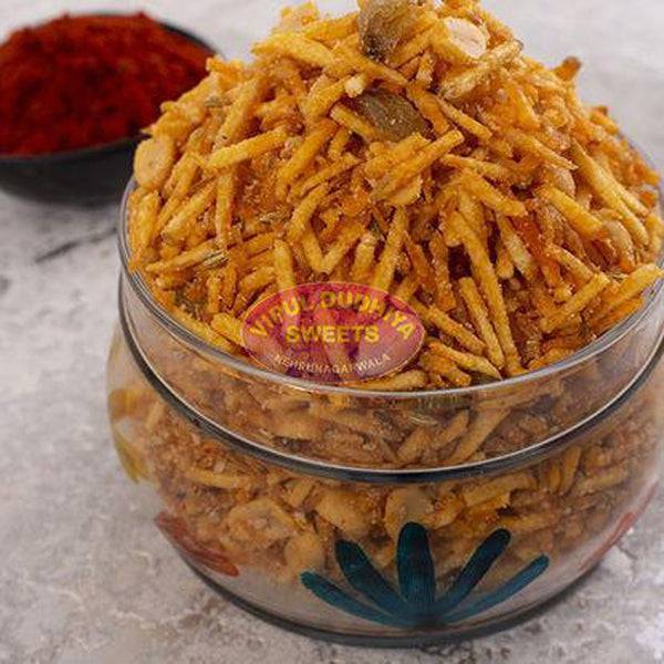 Vipul Dudhiya Sweets Spicy Tikho Farali Chevdo - 200 gms